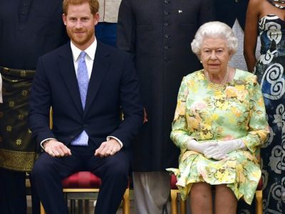 Το νέο βίντεο της βασίλισσας Ελισάβετ και της οικογένειας της και η ηχηρή απουσία του Harry