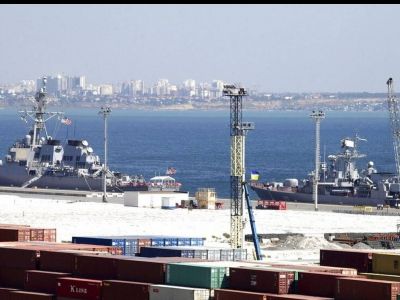 Ουκρανία: Φορτηγό πλοίο βυθίζεται στα ανοικτά της Οδησσού ύστερα από έκρηξη