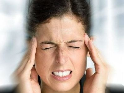 Οι διαφορές ενός πονοκεφάλου και μιας ημικρανίας