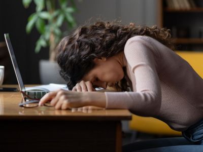 13 λόγοι που αισθάνεστε συνεχώς κουρασμένοι (εικόνες)