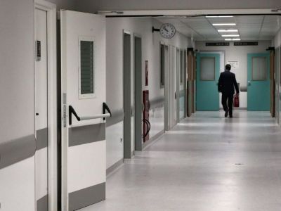 Οι γιατροί έχουν λιγότερη ενσυναίσθηση για τη διαχείριση του πόνου στις νυχτερινές βάρδιες - μελέτη