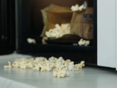 PFAS: Τι είναι οι επικίνδυνες ουσίες στις τροφές και για ποιες παθήσεις ενοχοποιούνται