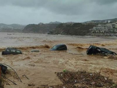 Ενας νεκρός και 2 αγνοούμενοι από την κακοκαιρία στην Κρήτη