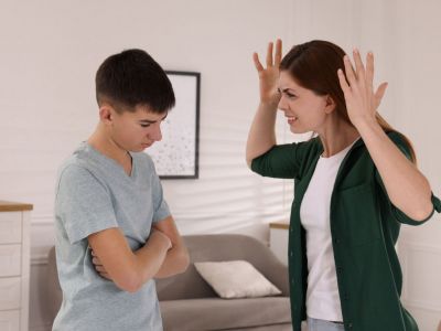 Τέσσερις τύποι γονιών & πώς επηρεάζουν το βάρος των παιδιών τους