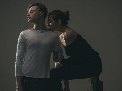 Ζυγός: Τι τον φοβίζει πραγματικά σε μια σχέση;
