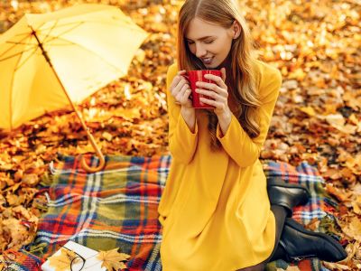 Ημερήσιες Προβλέψεις για όλα τα Ζώδια, 03/10: Οι σκέψεις συναντούν την κατανόηση