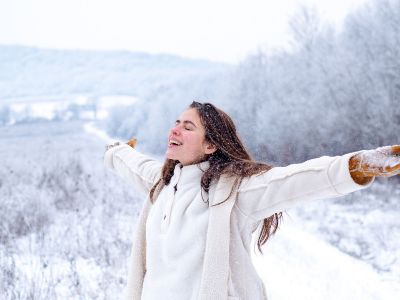 Ημερήσιες Προβλέψεις για όλα τα Ζώδια, 06/12/25: Αισιόδοξα μηνύματα που αφορούν το παρελθόν