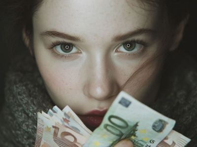 Ιανουάριος 2026: Αυτά τα ζώδια παίρνουν χρήματα – Αυτά τα χάνουν