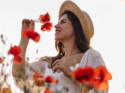 Ημερήσιες Προβλέψεις για όλα τα Ζώδια, 18/04/26: Βαθιές σκέψεις και αποκαλύψεις