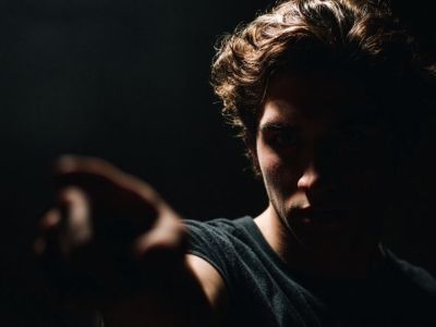 Ζώδια Σήμερα 25/04: Αντιμέτωποι με το «κακό»