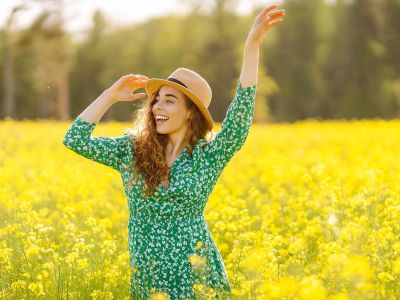 Ημερήσιες Προβλέψεις για όλα τα Ζώδια, 19/04/26: Ηρεμία που διαταράσσεται το βράδυ