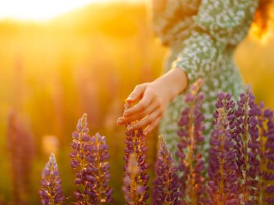 Ημερήσιες Προβλέψεις για όλα τα Ζώδια, 25/04/26: Διαχειρίσου τις πιέσεις