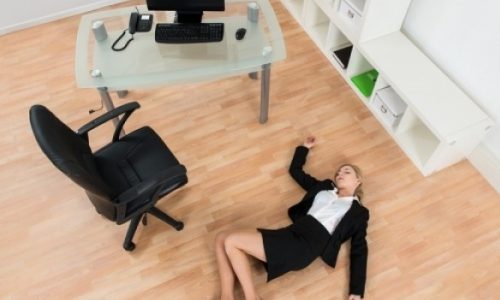 Λιποθυμία: 5 συχνοί παράγοντες που την προκαλούν