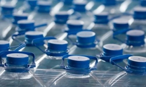 Κοινό χημικό σε πλαστικά είδη συνδέεται με τον πρόωρο τοκετό