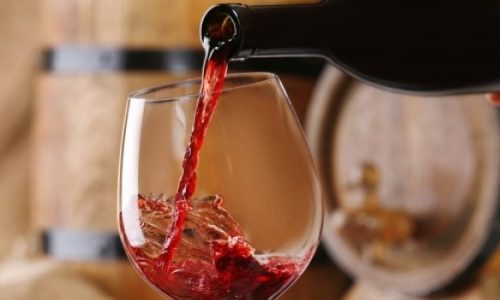 Αλκοόλ: Για ποια μορφή καρκίνου μειώνει τον κίνδυνο