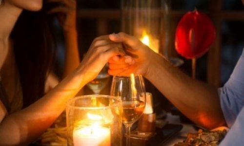 Τι πρέπει να φάτε πριν από το πρώτο ραντεβού