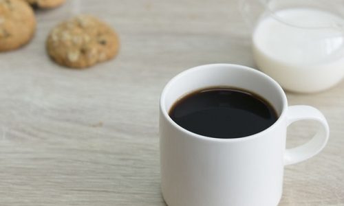 Τι πρέπει να προσθέτετε στον καφέ για να «ρίξετε» την πίεση