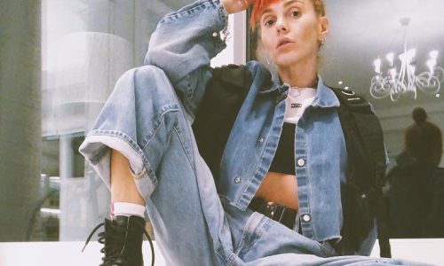 Φέτος με τα jeans σου μόνο ένα στυλ ζώνης μπορείς να φορέσεις