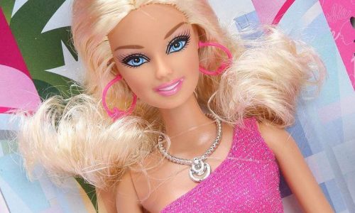 H Kylie Jenner έγινε αληθινή Barbie και το αποτέλεσμα είναι εντυπωσιακό (pics & video)