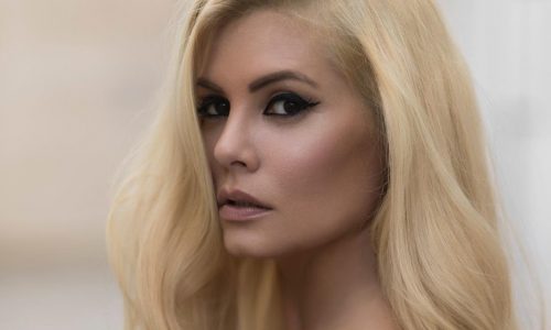 Ισμήνη Αϊβάζη: Η κόρη της Μαρίας Κορινθίου είναι μια κούκλα