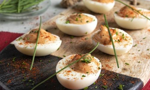 Άκης Πετρετζίκης: Αβγά μιμόζα