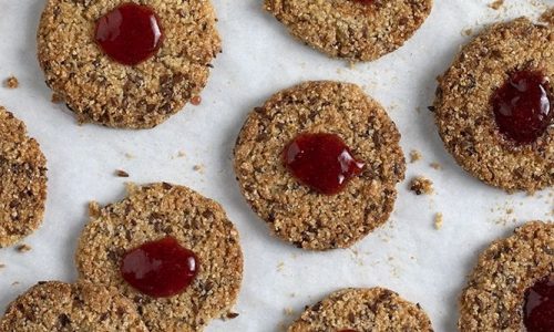 Συνταγή για vegan μπισκότα με λιναρόσπορο από τον Άκη Πετρετζίκη