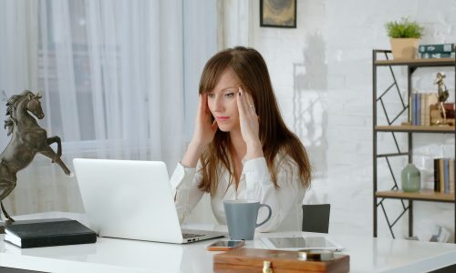 Νιώθεις ότι σε έχουν ματιάσει; Να τι πρέπει να κάνεις για να ξεματιαστείς