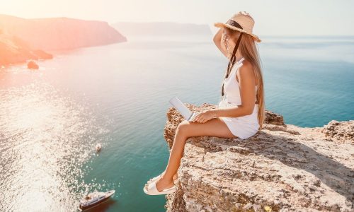 Ημερήσιες Προβλέψεις για όλα τα Ζώδια, 28/08: Διαχείριση συναισθημάτων και αποκαλύψεις