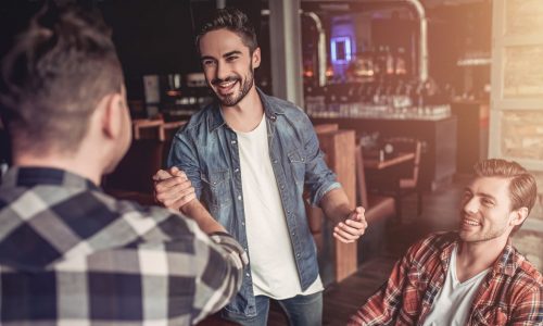 Ζώδια Σήμερα 11/11: Επαφές από τα παλιά