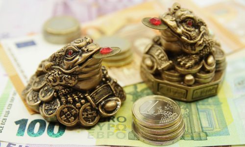 8 συμβουλές για να καλέσεις τον πλούτο και την αφθονία στη ζωή σου