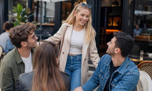 2 ζώδια θα έχουν αρκετές επαφές και γνωριμίες, σήμερα 26/04 – Δες, αν είσαι μέσα!