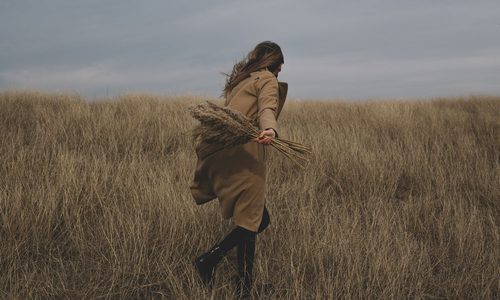 Ημερήσιες Προβλέψεις για όλα τα Ζώδια, 24/10/26: Επιστροφές και δεύτερες σκέψεις