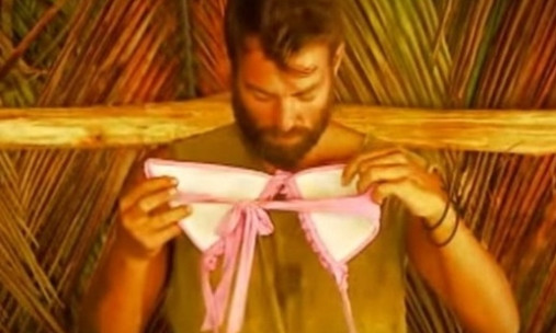 Survivor: Άγριο χώσιμο τραγουδιστή: «Χανταμπάκη ντροπή σου να τα βάζεις με μια γυναίκα και…»