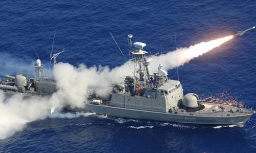 Ένταση στα Ίμια: 11 τουρκικά πλοία απέναντι από 8 ελληνικά