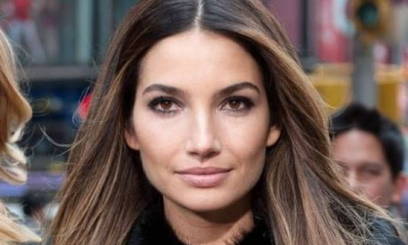 Πάθαμε πλάκα! Η Lily Aldridge ανέβασε φωτογραφία με τη δίδυμη αδερφή της