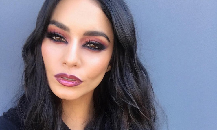Κλέψε τις πόζες της Vanessa Hudgens και γίνε βασίλισσα του Instagram