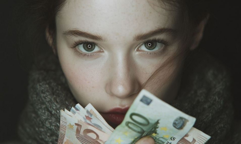 Ιανουάριος 2026: Αυτά τα ζώδια παίρνουν χρήματα – Αυτά τα χάνουν