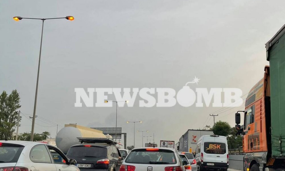 Φωτιά στην Αττική: «Ασφυξία» από τους καπνούς – Είναι σαν καπνίζεις 10 τσιγάρα σε 1 ώρα