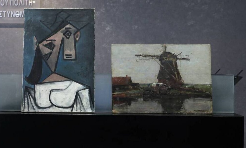 Εθνική Πινακοθήκη: Ο «Artfreak» πόζαρε ως Βρετανός αστυνόμος – Θα έφευγε στην Ολλανδία