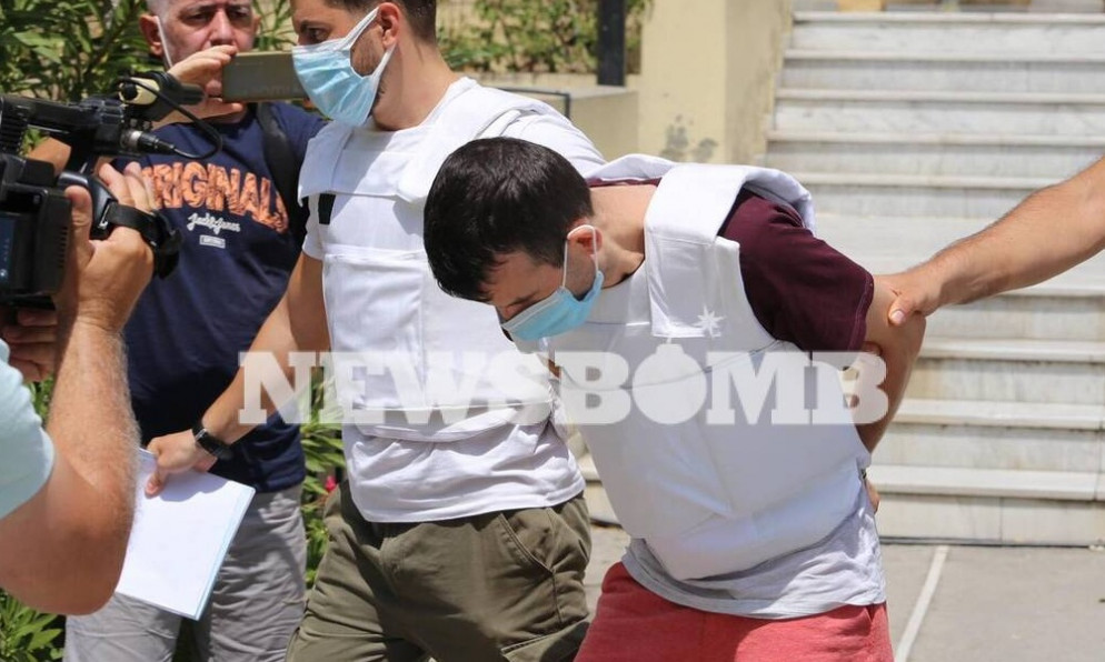 Έγκλημα στη Δάφνη: Ποινική δίωξη για ανθρωποκτονία από δόλο σε ήρεμη ψυχική κατάσταση στον 40χρονο