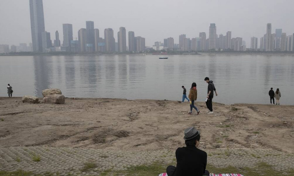 Κίνα: Η επιδημία του κορονοϊού «στοιχειώνει» και πάλι την Ουχάν - Eκατομμύρια πολίτες σε lockdown