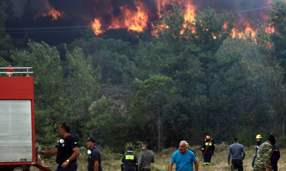 Ρεπορτάζ Newsbomb.gr για τις φωτιές: Υπήρξε οργανωμένο σχέδιο εμπρησμών; Τι ερευνούν οι Αρχές