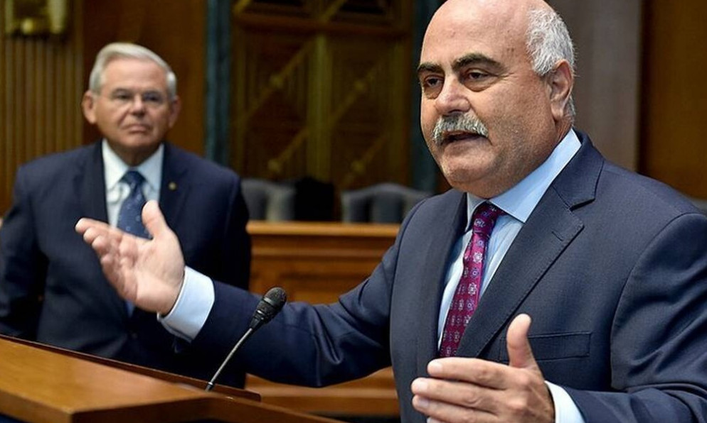 Το παρασκήνιο πίσω από την αγάπη που τρέφει ο Ρόμπερτ Μενέντεζ για την Ελλάδα