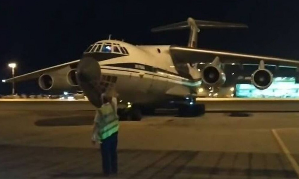 Ilyushin Il-76: Το «υδάτινο βομβαρδιστικό» έφτασε στην Ελλάδα – Μεταφέρει 42 τόνους νερό ανά ρίψη