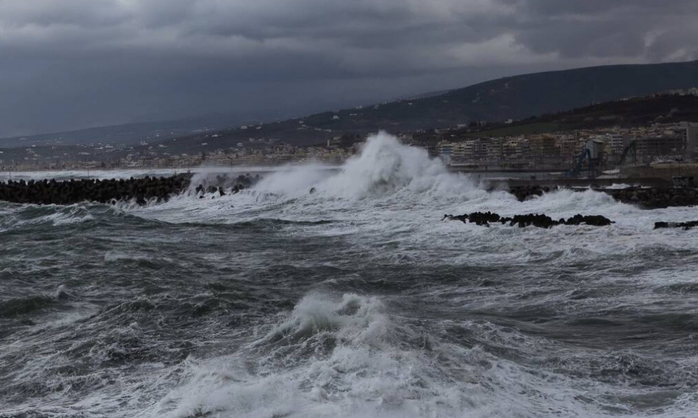 Καιρός τώρα: Με καταιγίδες και πολλά μποφόρ η Τετάρτη - Πότε θα επιστρέψει το καλοκαίρι (pics)