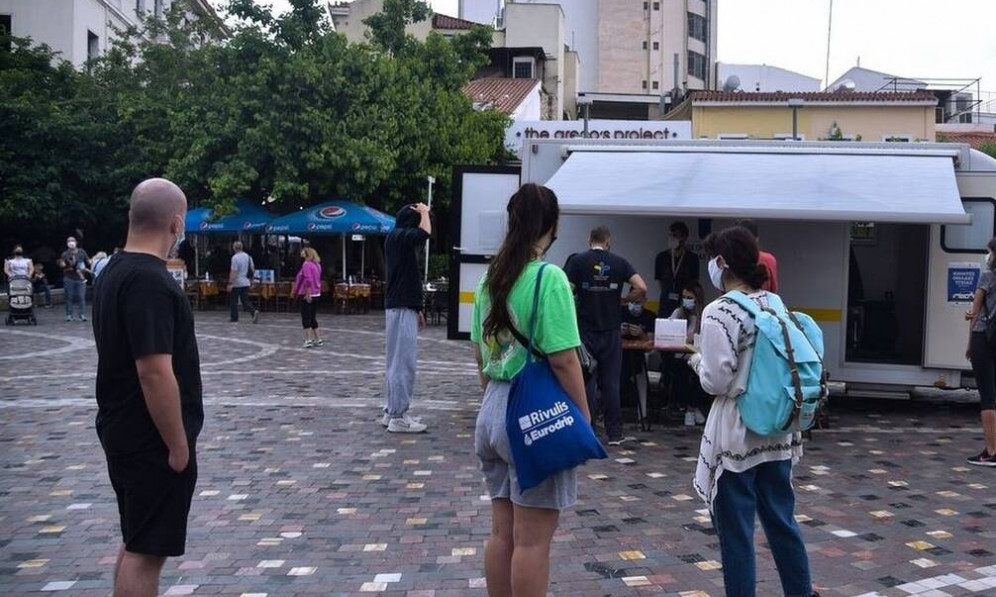Κορoνοϊός - «Βόμβα» Θωμαΐδη: Στα μέσα Οκτωβρίου το επόμενο κύμα με 5.000 κρούσματα ημερησίως
